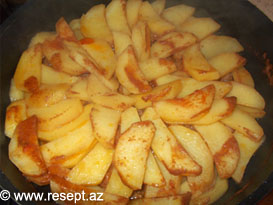 Kartof ilə tomatlı qazan kotleti