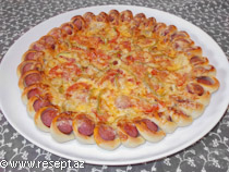 Sosiskalı pizza