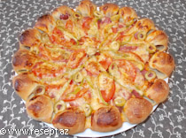 Sosiskalı pizza