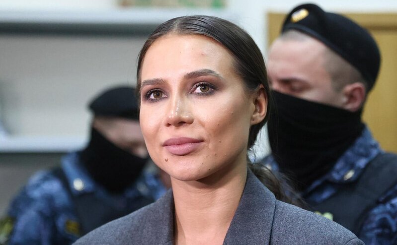 Ev dustağı olan rusiyalı bloger dördüncü övladına hamilədir