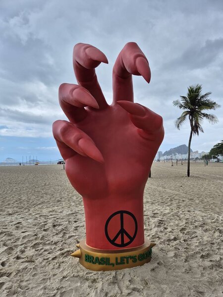 Leydi Qaqa üçün heykəl qoydular - FOTOLAR