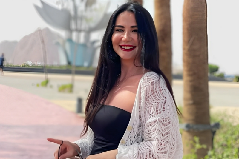 Anam yaşındasan, ayıb olsun' - FOTO