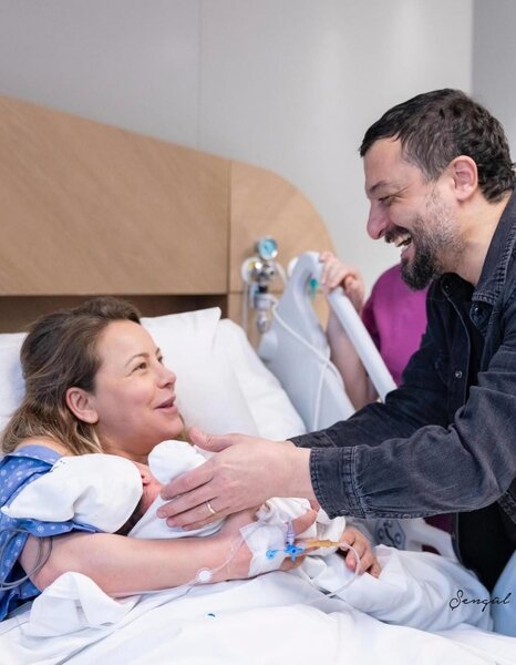 Məşhur aktrisa ana oldu - FOTOLAR