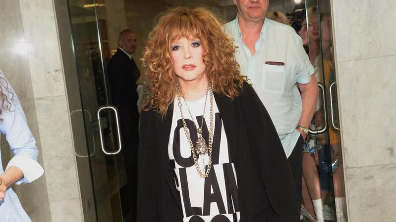 Puqaçovanın müəlliflik hüququndan qazandığı pul ləğv edilə bilər