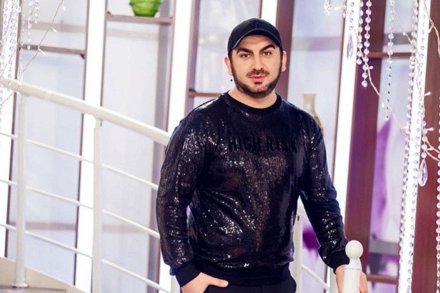 Tolikdən blogerə sərt cavab: "Cinsiyyətimi anana-bacına sübut edə bilərəm"