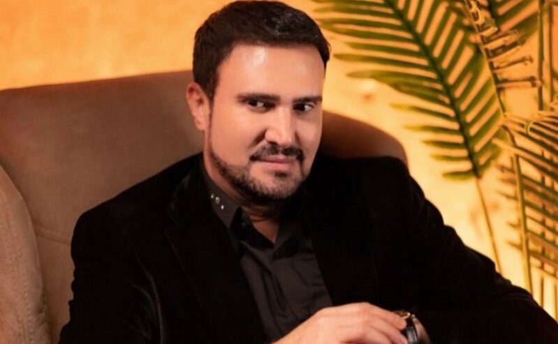 Toyda bunu etmək tərbiyəsizlikdir