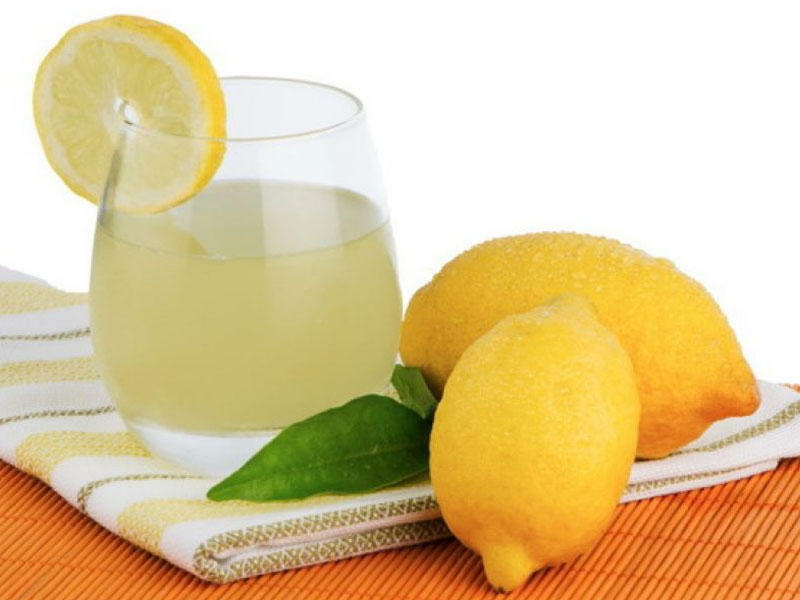 Suya qarışdırılmış limon damcısı nələr edir? - ARAŞDIRMA