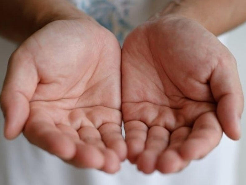 Ovuc içinin rəngi hansı xəstəliyə işarə edir