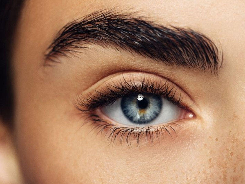 Quru göz sindromunun əlamətləri - Kompüterdə işləyənlər, diqqət