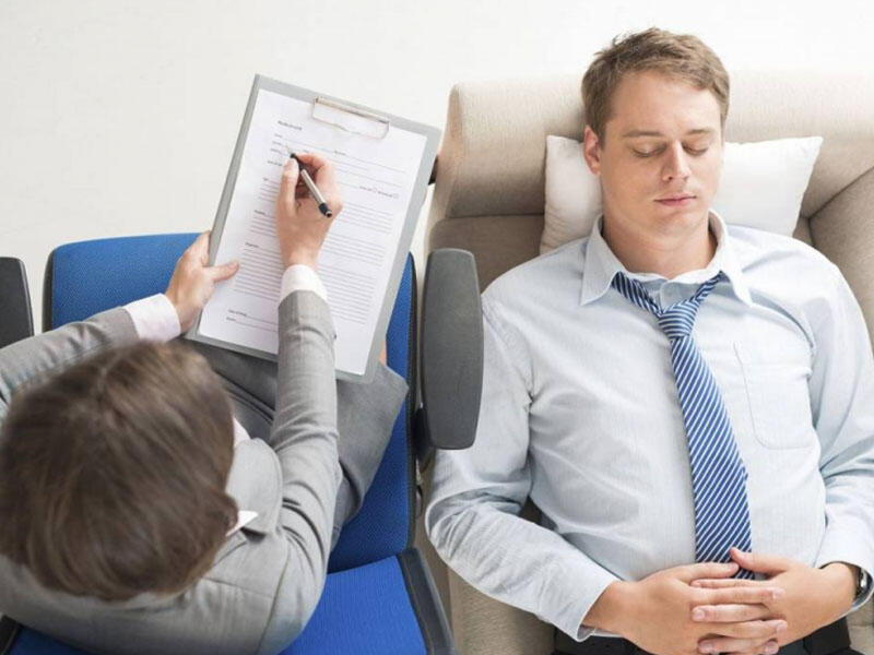 Hansı əlamətlər zamanı psixoterapevt qəbuluna getməliyik?