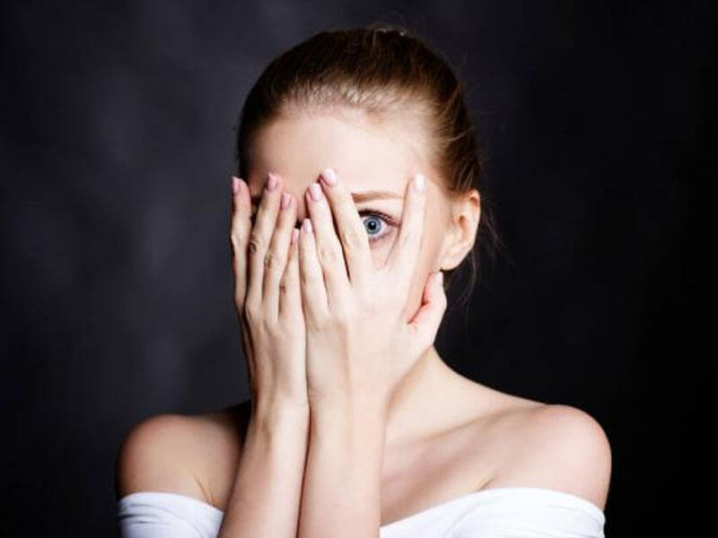 Sosial qorxu nədir? Sosial fobiya