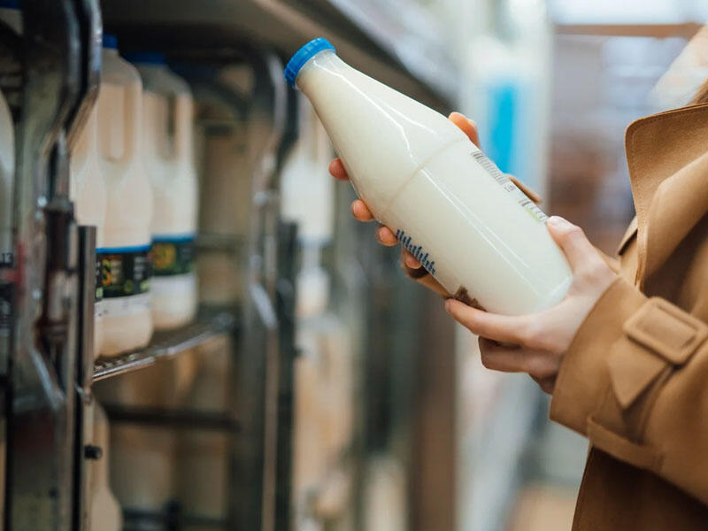 Marketlərdə satılan südlərin nədən hazırlandığını bilirsinizmi?