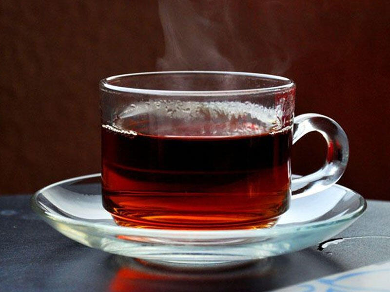 Nəyə görə istidə buzlu su yox, çay içməliyik? - Endokrinoloq açıqladı