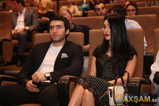 Ziya Məmmədovun oğlu Aynar xanımı ilə konsertdə - FOTOLAR