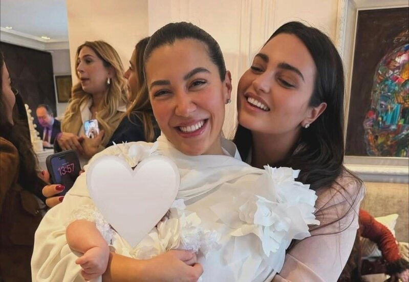 Sibel Can nəvəsinə mövlud oxutdu - FOTOLAR