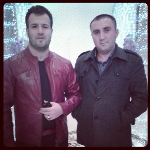 Müğənnilər rejissoru təbrik etdi