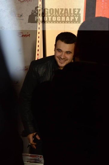 Emin Ağalarov sevənləri ilə görüşdü