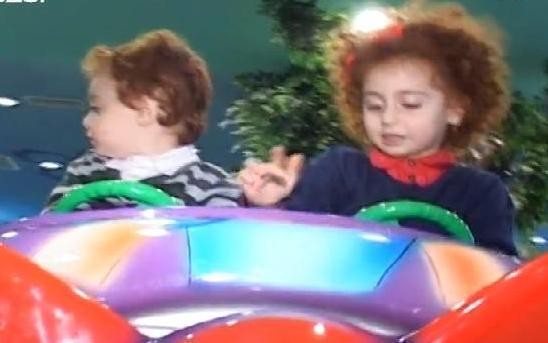 Müğənni övladları ilə bayram alış-verişində