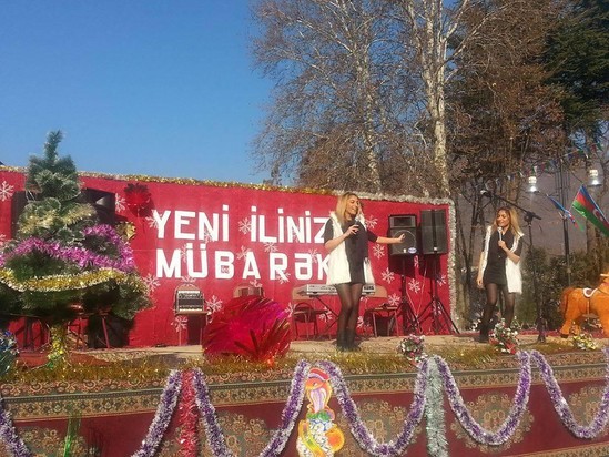 Sənətçilərdən dağ başında 