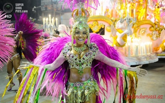 Braziliyada karnaval keçirilir - Fotolar