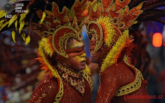 Braziliyada karnaval keçirilir - Fotolar