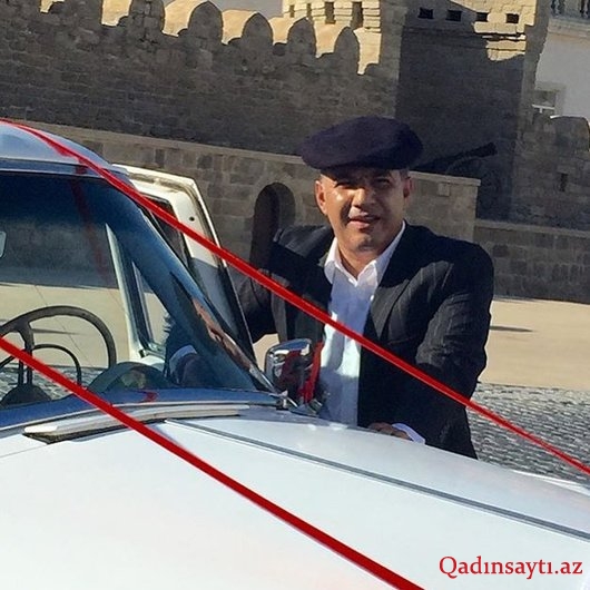 Ədalət Şükürov toy etdirir