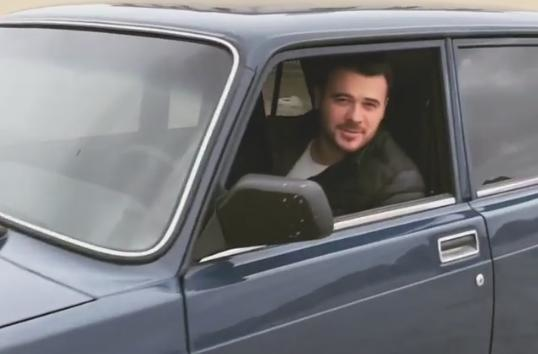 Emin Ağalarov "avtoşluq" etdi - video