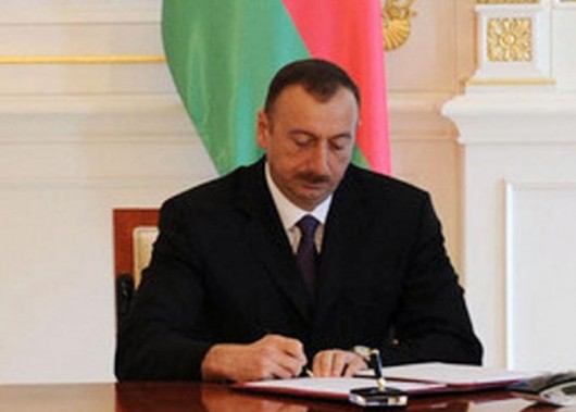 Prezident ilham Əliyev medal və fəxri adlar verdi - SİYAHI