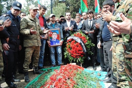 Aprel döyüşlərində şəhid olan gizirin qandonduran görüntüləri - FOTOLAR