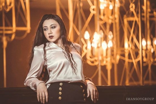 Azərbaycanlı müğənni Damla Instagram-ın fenomeninə çevrildi - FOTOLAR