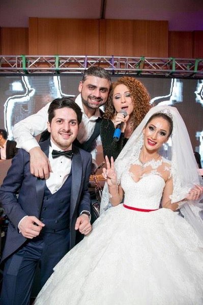 ATV-nin eks aparıcısının əri ikinci dəfə evləndi - TOYDAN FOTOLAR