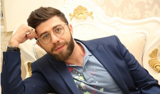 Yaraşıqlı müğənni qız axtarır görün nə səbəbə