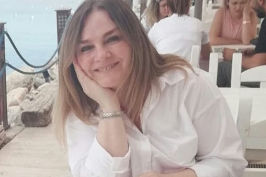 Təyyarədə əməkdar artistin pulunu oğurladılar