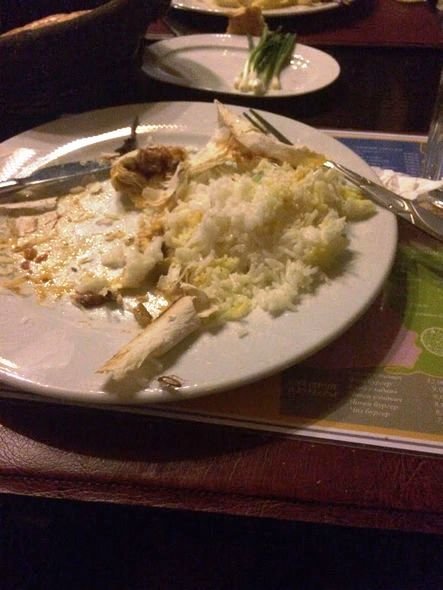 Bakının tanınmış restoranında İYRƏNCLİK: Yeməyin içindən görün nə çıxdı – FOTO