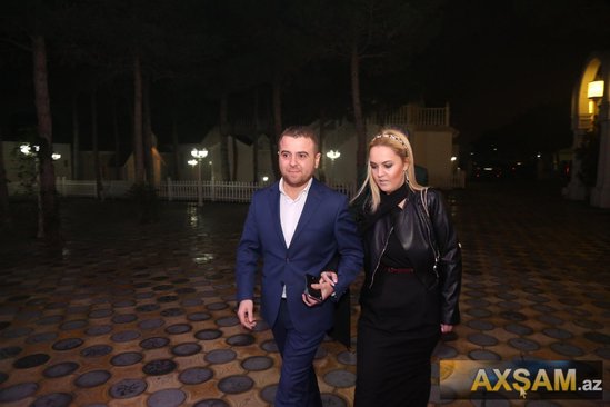 "Bozbash pictures"-in Ağsaqqalı ilk dəfə nişanlısı ilə toyda - FOTOLAR