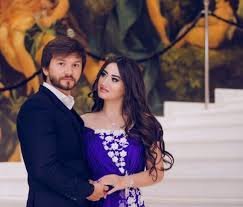 400 minlik toyu ilə gündəmə gələn məmurun qızının estetiksiz FOTOSU- GÖRƏNLƏR TANIMADI