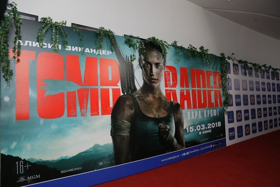 "CinemaPlus "da "Tomb Raider: Lara Kroft" filminin premyera öncəsi nümayişi olub
