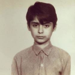 İNANMAYACAQSINIZ! Bu balaca oğlan görün hansı məşhurumuzdur? FOTO