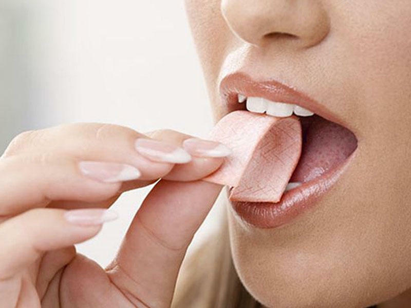 Saqqız çeynəməyin nə qədər təhlükəli olduğunu bilsəniz