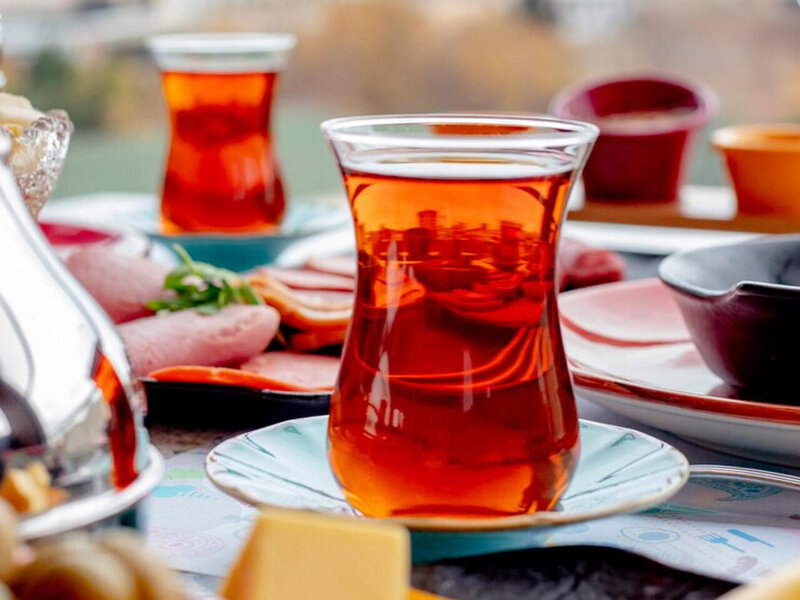 Bunları çayla qəti yemək olmaz
