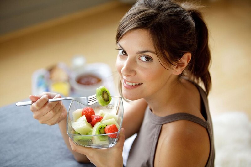 Acqarına hansı qidaları qəbul etmək TƏHLÜKƏLİDİR?