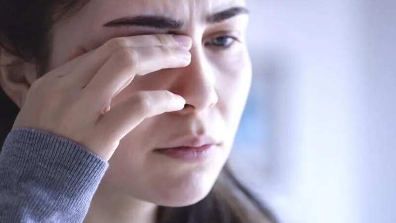 Gözlərdə bulanıqlaşma nədən xəbər verir?