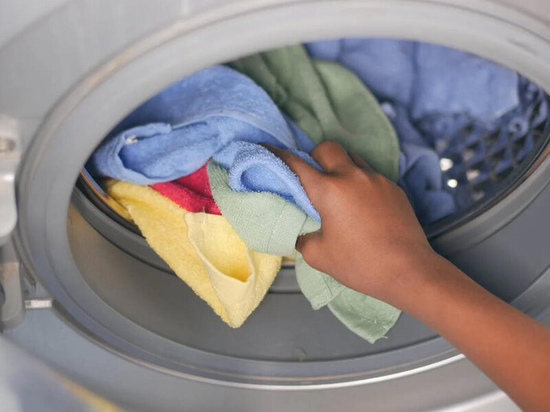 Bu yuma rejimlərindən uzaq durun - Paltarlara zərər verir