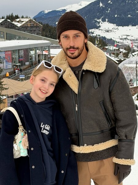 Maksim Qalkin qızı ilə tətildə - fotolar