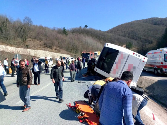 Dəhşətli avtobus QƏZASI: 6 ölü, 35 yaralı var (VİDEO-FOTO)