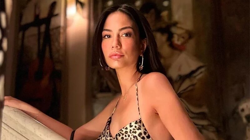 Sizin yerinizə mən utanıram' - Tənqidlərə cavab