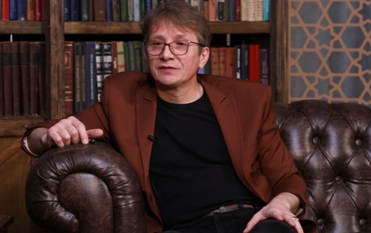 Bizdə istedadlı, tərbiyəli insanları yox, məşhurları sevirlər