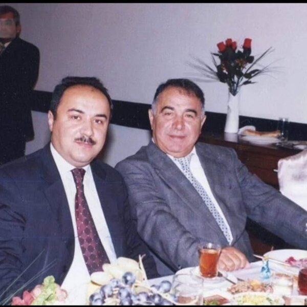 Oğlu məşhur musiqiçinin intihar etdiyini açıqlayıb