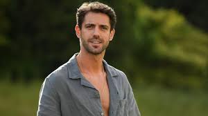 Serkay Tütüncü 'Abi'nin heyətinə qatıldı