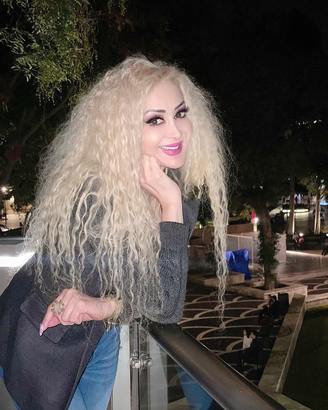 Məleykə Əsədovanın bu şəkilləri lağa qoyuldu - "Özünü "Barbi"yə oxşadır"